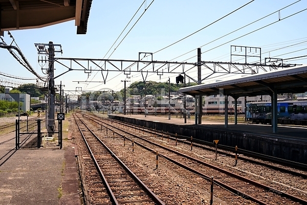 사람없음 JPG 포토 교통 기차 기찻길 야외 원근감 주간 철도의날 풍경(경치) 플랫폼