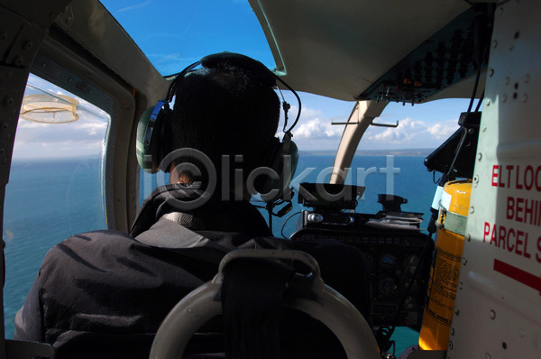 무서움 위험 사람없음 JPG 포토 해외이미지 교통시설 산업 승객 안테나 파일럿 항공 해외202004 헬리콥터