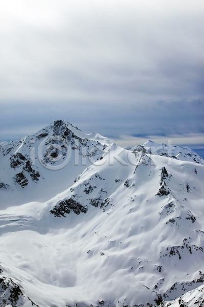 추위 사람없음 JPG 포토 해외이미지 겨울 계절 고도 눈내림 눈보라 빙하 빛 뿌연 산 서리 스노우보드 스키 스포츠 안개 알프스 얼음 여행 자연 절정 태양 파란색 풍경(경치) 하늘 해외202004 햇빛 흰색