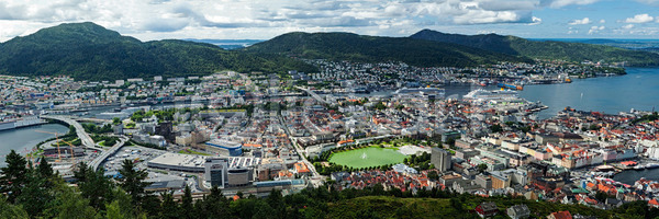 사람없음 JPG 포토 해외이미지 가로 건축양식 구름 노르웨이 도시 도시풍경 만 물 바이킹 산 스카이라인 스칸디나비아 여름 여행 자연 파노라마 파란색 포트 풍경 하늘 항구 해외202004 해외포토