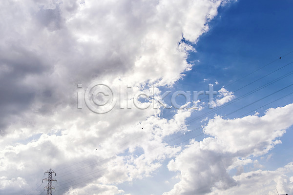 사람없음 JPG 로우앵글 포토 공원 구름(자연) 서울 송전탑 야외 전선 주간 풍경(경치) 하늘