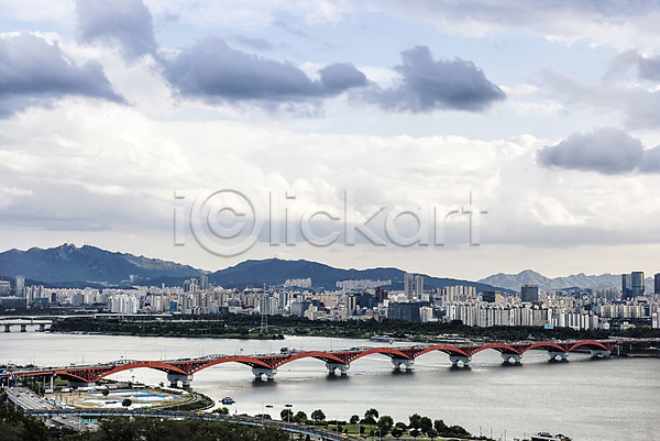 사람없음 JPG 포토 공원 구름(자연) 다리(건축물) 도시풍경 빌딩 서울 성산대교 야외 주간 풍경(경치) 하늘 하늘공원 한강