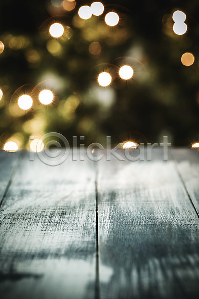 사람없음 JPG 아웃포커스 포토 겨울 나무판자 백그라운드 스튜디오촬영 실내 이벤트 장식 전구 크리스마스 크리스마스트리