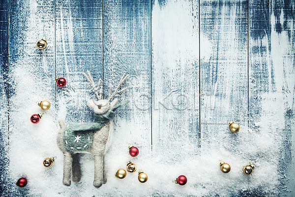 사람없음 JPG 포토 겨울 눈(날씨) 루돌프 백그라운드 스튜디오촬영 실내 오너먼트 오브젝트 이벤트 장식볼 크리스마스