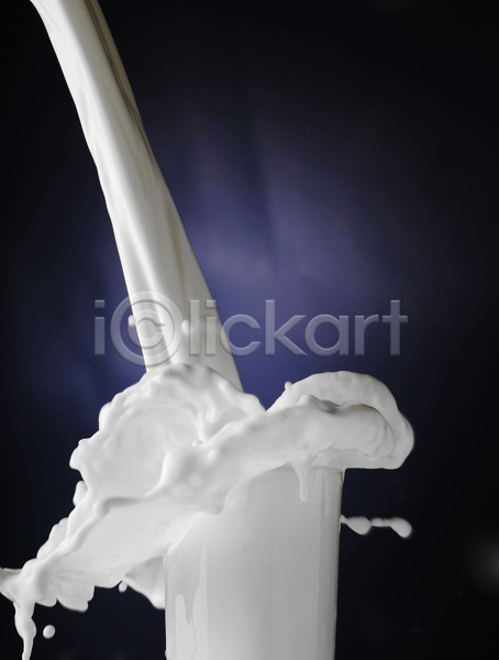 사람없음 JPG 포토 해외이미지 붓기 액체 액체표현 우유 해외202004 흰색