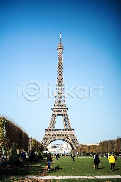 여러명 JPG 포토 랜드마크 야외 에펠탑 여행객 유럽풍경 주간 파리(프랑스) 풍경(경치) 프랑스 해외풍경