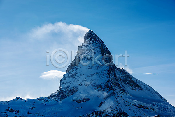 사람없음 JPG 포토 겨울 겨울풍경 구름(자연) 눈(날씨) 마터호른 산 스위스 야외 유럽풍경 주간 체르마트 풍경(경치) 하늘 해외풍경