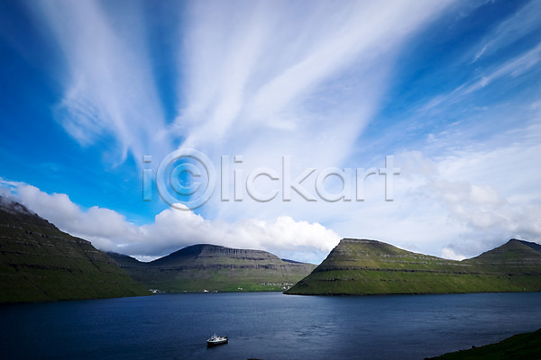 사람없음 JPG 포토 구름(자연) 맑음 바다 보르도이섬 산 야외 자연 주간 페로제도 풍경(경치) 하늘 해외풍경