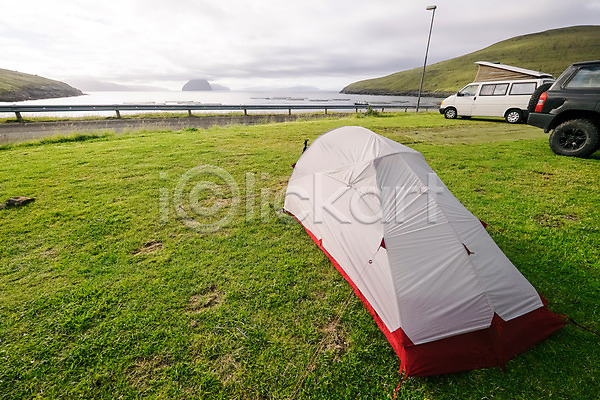 사람없음 JPG 포토 보가르섬 야외 자연 주간 초원(자연) 캠핑 캠핑카 텐트 페로제도 풍경(경치) 해외풍경