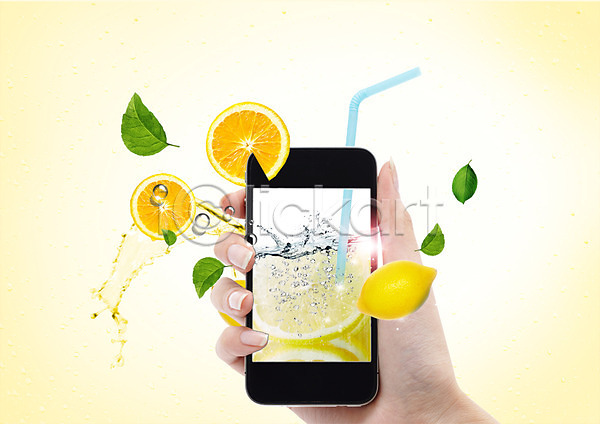 신체부위 PSD 편집이미지 나뭇잎 단면 들기 레몬 레몬주스 물방울 빨대 손 음료 음식 편집 핸드폰