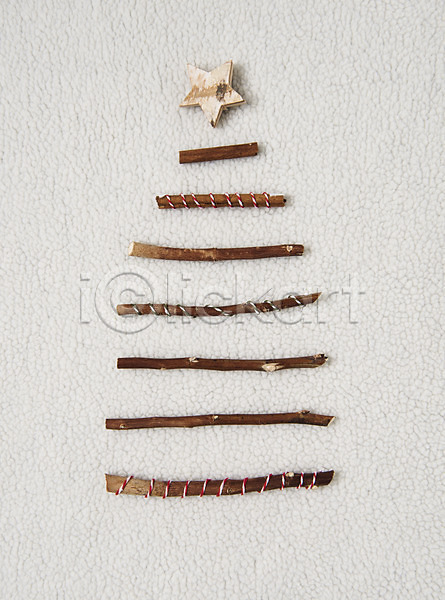 사람없음 JPG 포토 겨울 나뭇가지 백그라운드 별모형 스튜디오촬영 실내 장식 크리스마스 크리스마스트리
