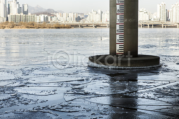 사람없음 JPG 포토 겨울 결빙 다리밑 마포대교 빌딩 서울 야외 얼음 여의도 주간 하늘 한강