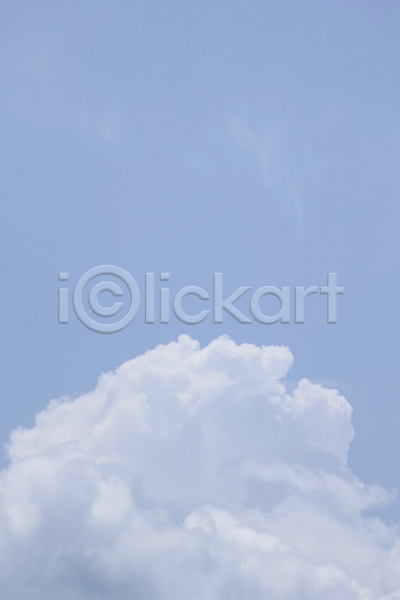 사람없음 JPG 포토 해외이미지 구름(자연) 날씨 백그라운드 자연 천국 파란색 하늘 해외202004 햇빛 흰색