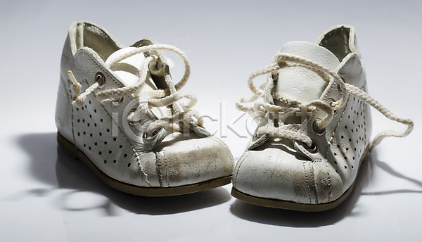 사람없음 어린이 JPG 포토 해외이미지 닫기 백그라운드 신발 옛날 작음 해외202004 흰색
