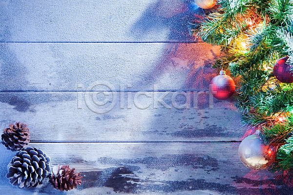 새로움 축하 행복 사람없음 JPG 포토 해외이미지 12월 2017년 겨울 기념 날짜 노엘 마법 백그라운드 빛 산타클로스 새해 서리 선물 소나무 야간 연도 원뿔 이벤트 인사 장식 전통 축제 크리스마스 클라우스 해외202004 황금 휴가